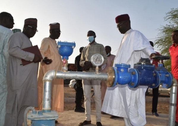 Mission de travail du Ministre Adamou Mahaman dans le Niger profond: Zinder, première étape d’un périple pour améliorer la desserte en eau potable !